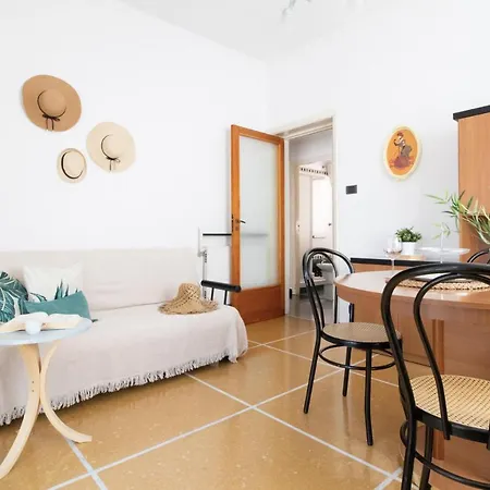 Sea Mint Apartment